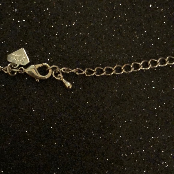 Silver and Clear Teardrop Gemmed Necklace - Picture 3 of 4